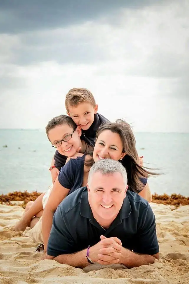 Dr. Daniel Fanikos and family at the beach